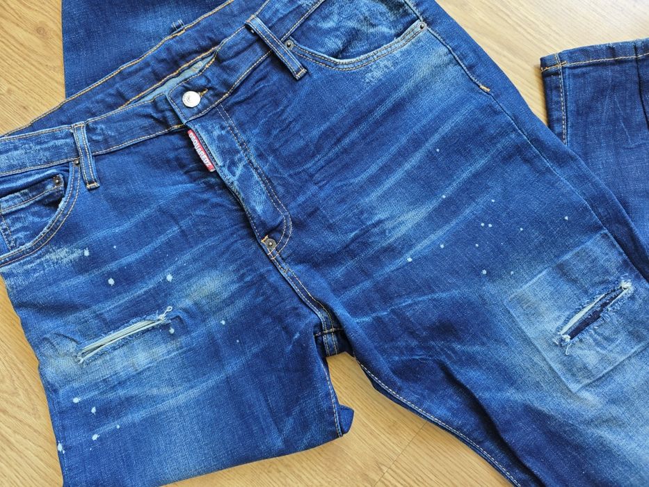 DSQUARED2  дънки