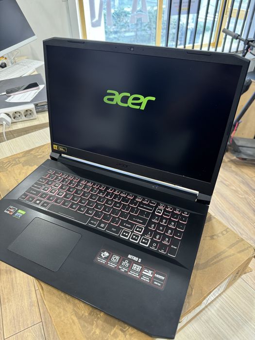 ACER Nitro 5 AMD Ryzen 7 5800H 17.3" FHD144Hz, 32GB SSD 512GB RTX 3060