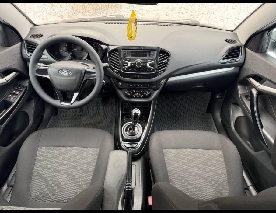 Лада веста 2017 год