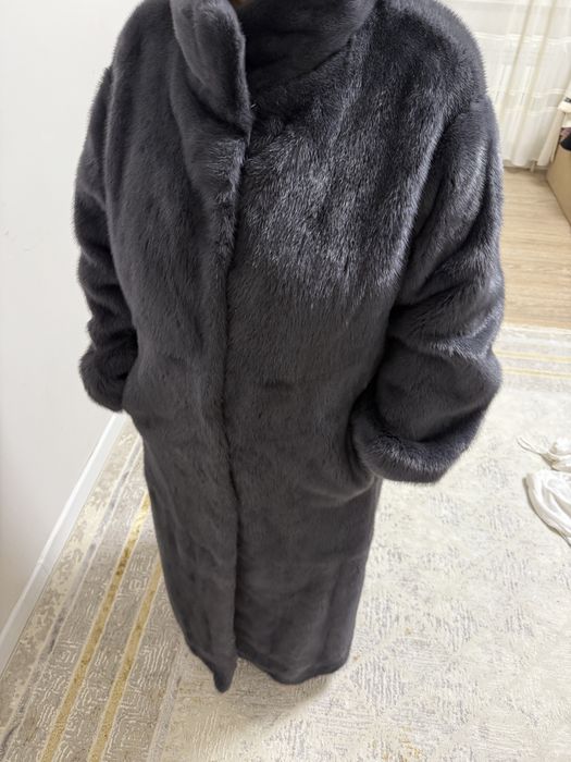 Продается шуба ни разу не одевалась