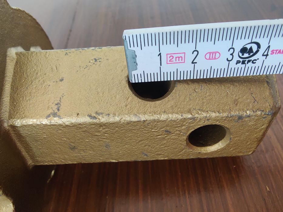 Vârf de centrare cu dinți vidia pentru burghiu pământ și foraje