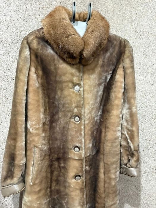 Продам шубу мутоновую