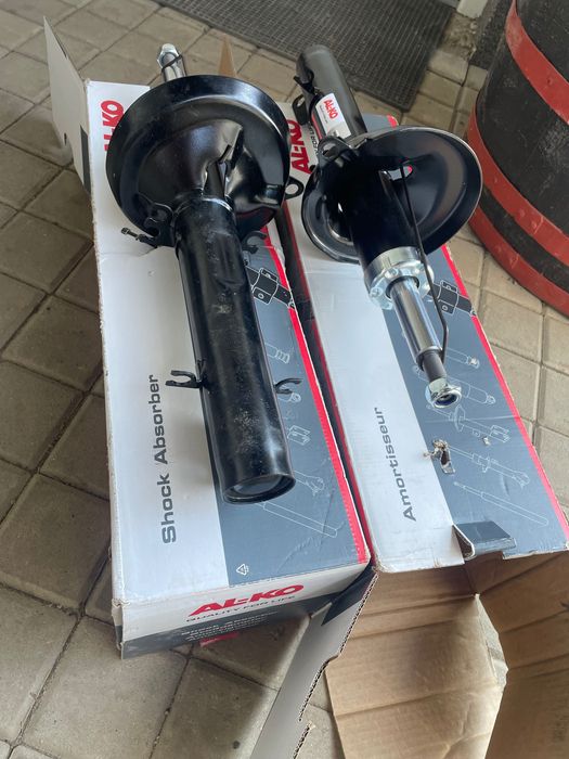 Vând telescoape pe gaz pe față noi nouțe