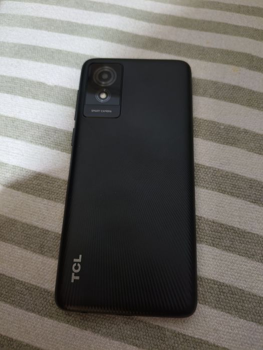 Vând TCL 501 – nou, în cutie!