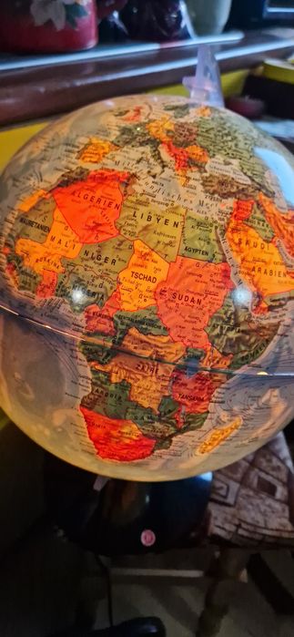 Vând glob pământesc cu bec tip didactic