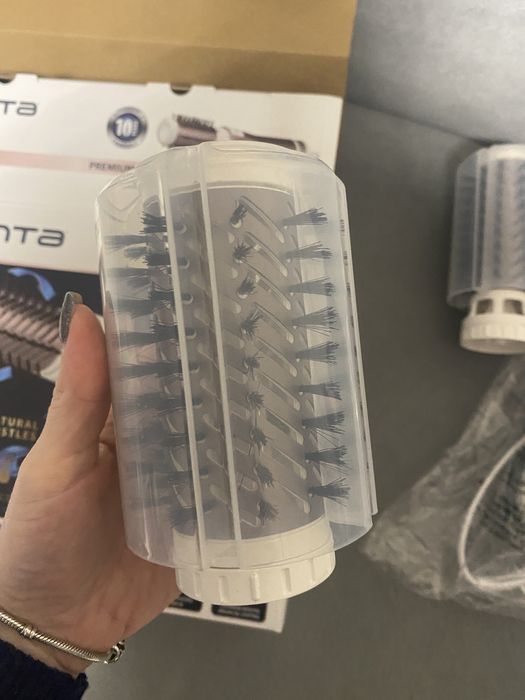 Въртяща четка за коса Rowenta