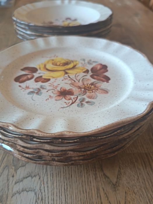 Set de farfurii draguti