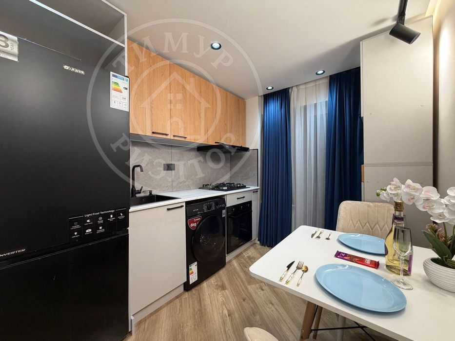 1/5/5 Буюк Ипак Йули,Светлана,новый Евроремонт, мебель техника,кирпич