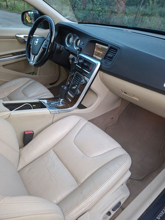 Se vinde Volvo S60