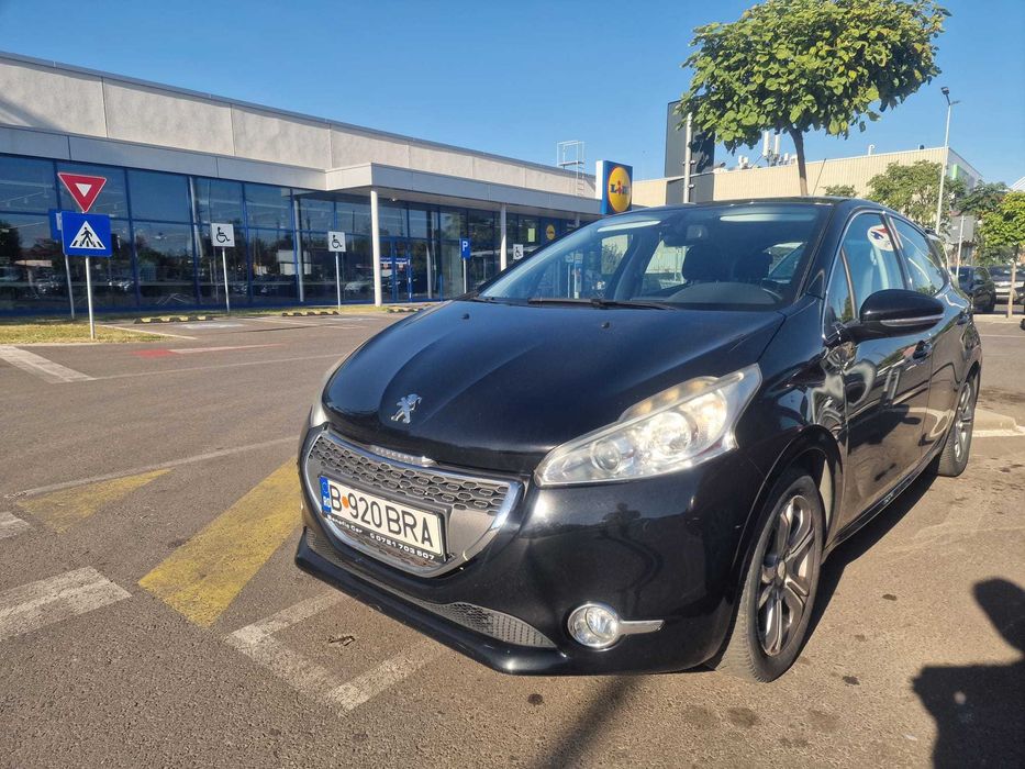 PEUGEOT 208 2012 — imagine 3