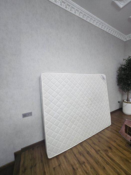 Matras sotiladi — xolati yaxshi