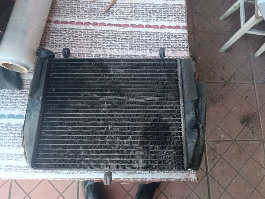 Радиатор Yamaha R6 1999