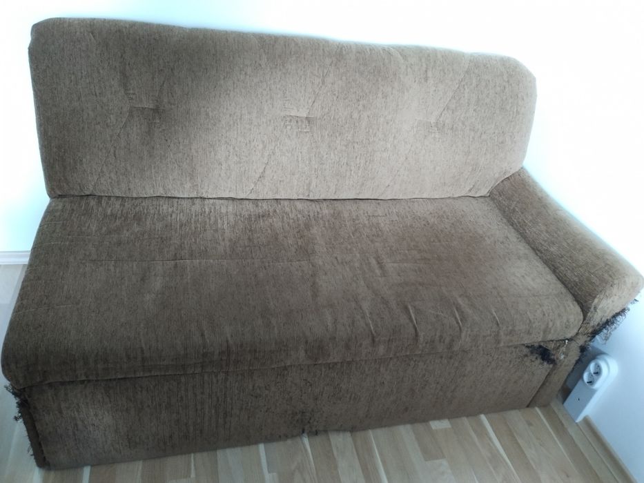 Ъглов диван-спалня и ракла