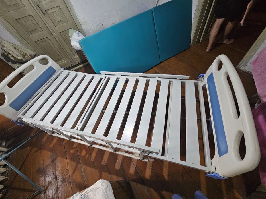 Продам кровать медицинскую