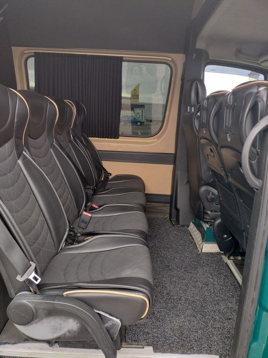 Mercedes Benz autoutilitară 319 an fabricație 2010 , 140kw ,190 .