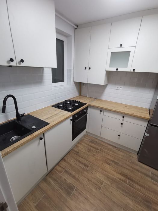 Apartament de închiriat