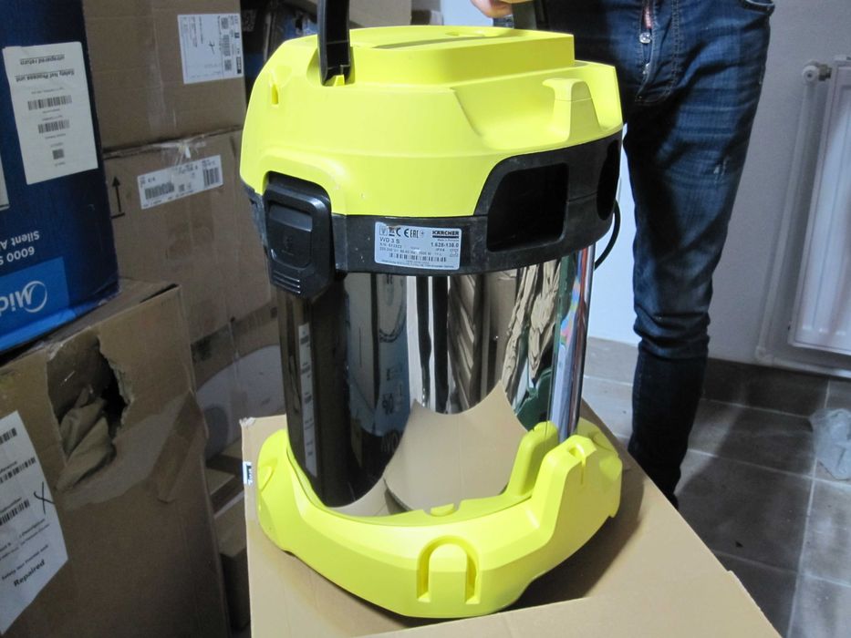 Aspirator pentru apă și praf Kärcher WD 3 S V-17/4/20