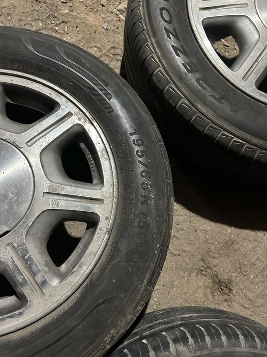 Дисктар осылай сатылады