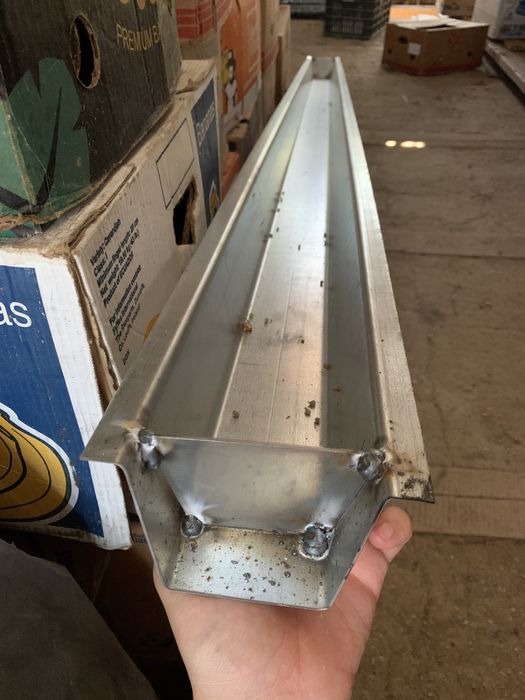 Matrițe/ forme  metalice stalpi de beton gard, spalieri ( cofraje)