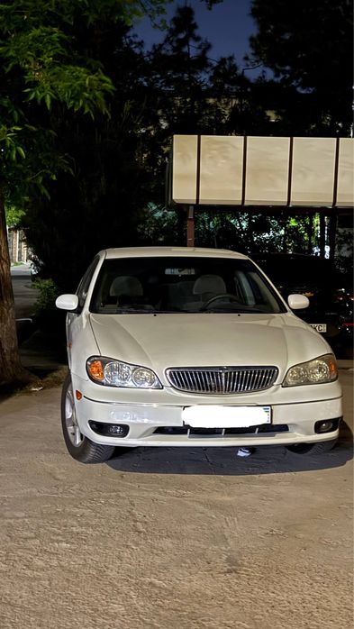 Nissan Maxima A33