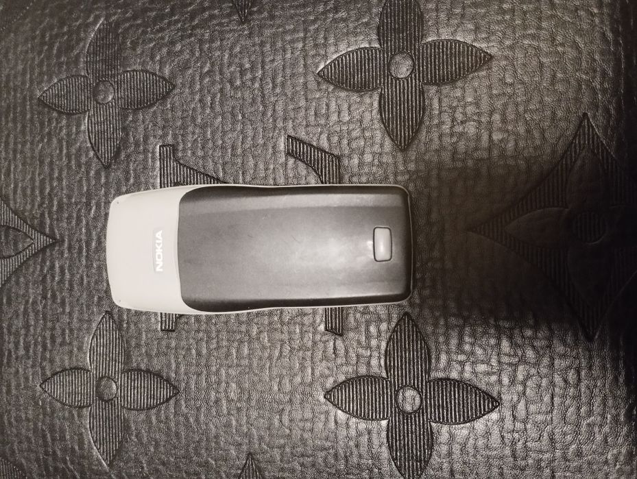 Assalom alekum Telefon Sotiladi Original Nokia 1100