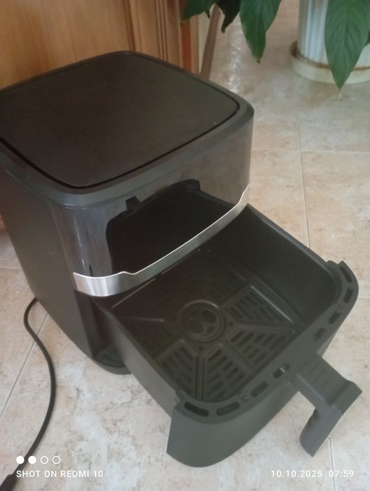 Еър фрайър/Фритюрник с горещ възд/ух