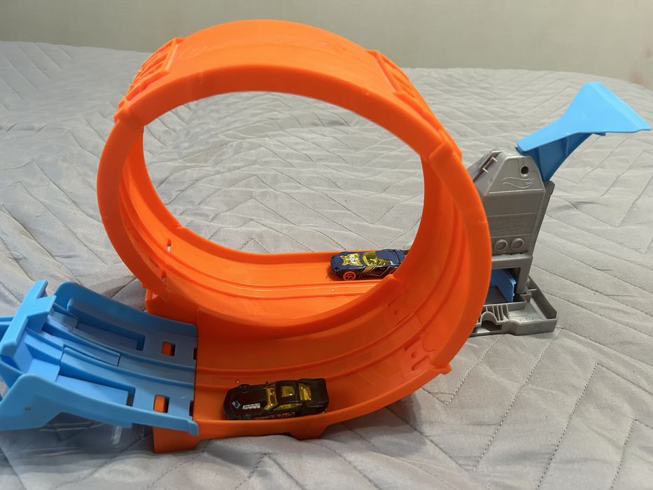 Оригинал Hot Wheels трек