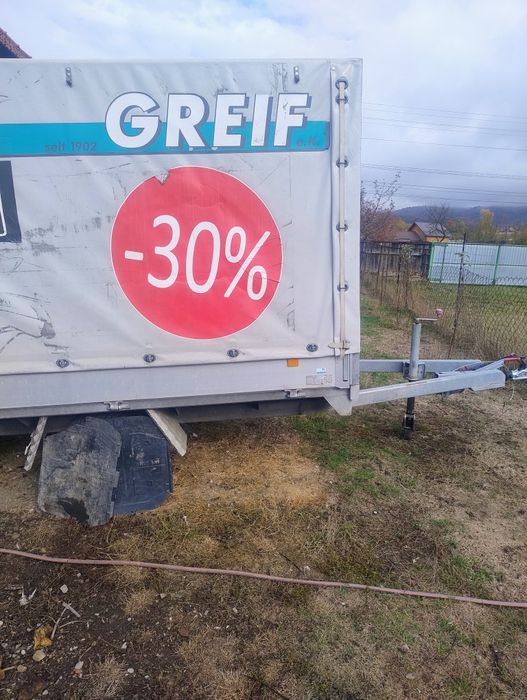 Remorca cu prelata