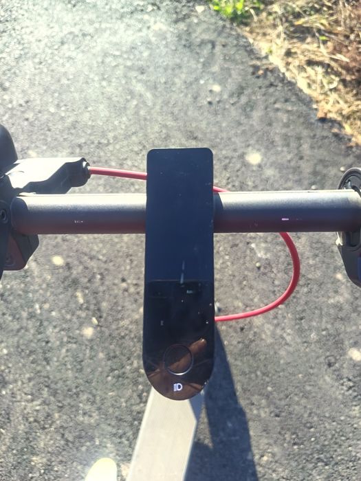 Vând trotineta electrica xiaomi