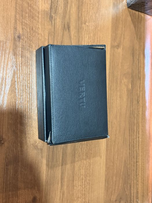 Vertu в отличном состоянии.