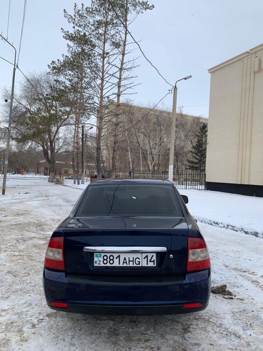 Lada priora 2011
