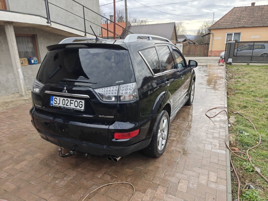 Mitsubishi outlander