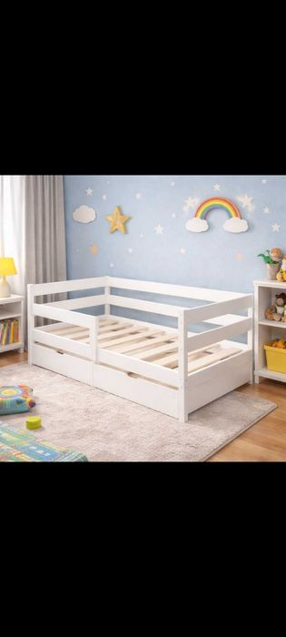 Детская деревянная кровать