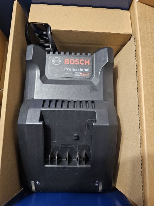 Bosch 18v зарядно