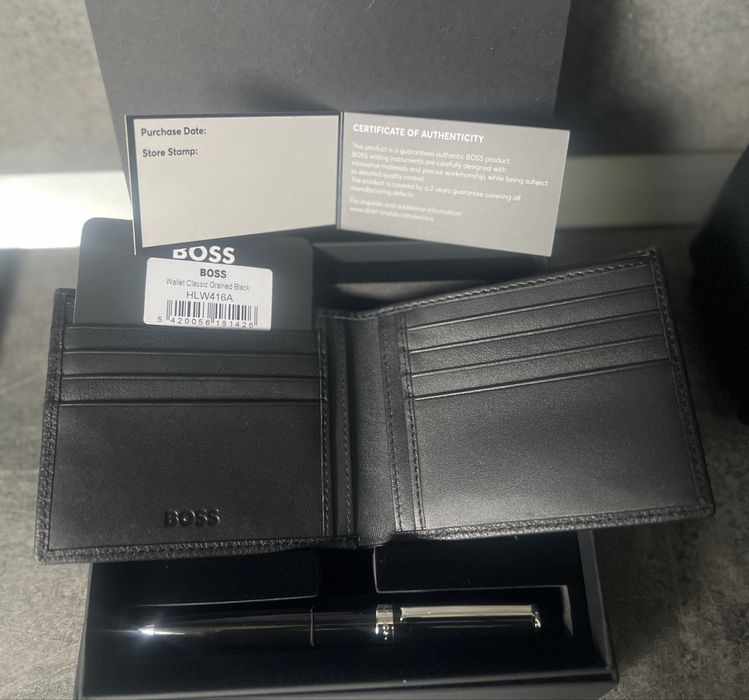 Комплект HUGO BOSS - Classic , химикалка и портфейл