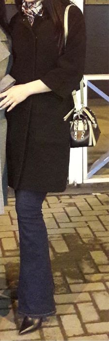 Продам пальто черное женское