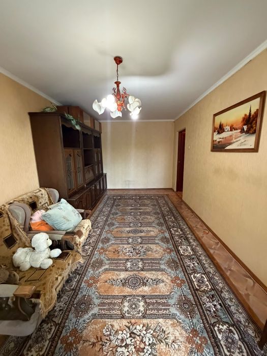 Продаётся 2 комн в центре