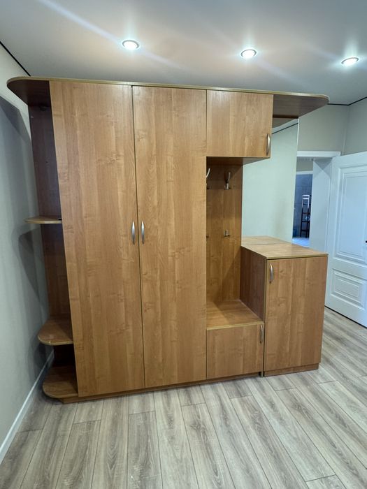 Продам  шкаф б/у