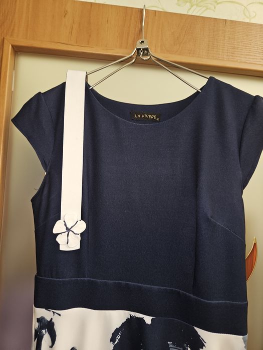 Вечернее платье с цветочным узором