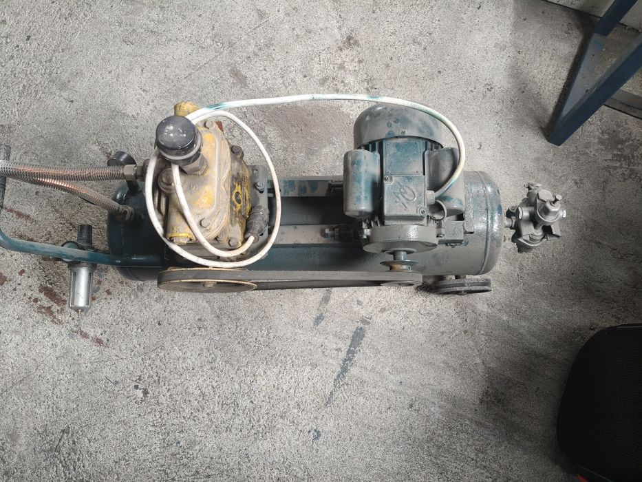 Compresor aer 50 litri