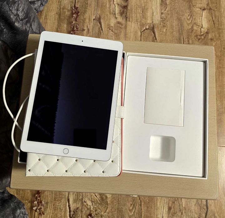 Tabletă iPad 2017 Gen. 5 128GB