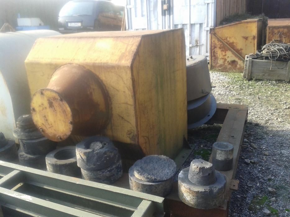 Приемен бункер за ОМ35 (600х900)