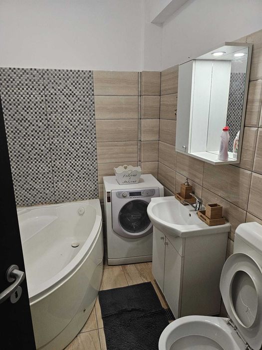 Inchiriez garsoniera in Dobroesti