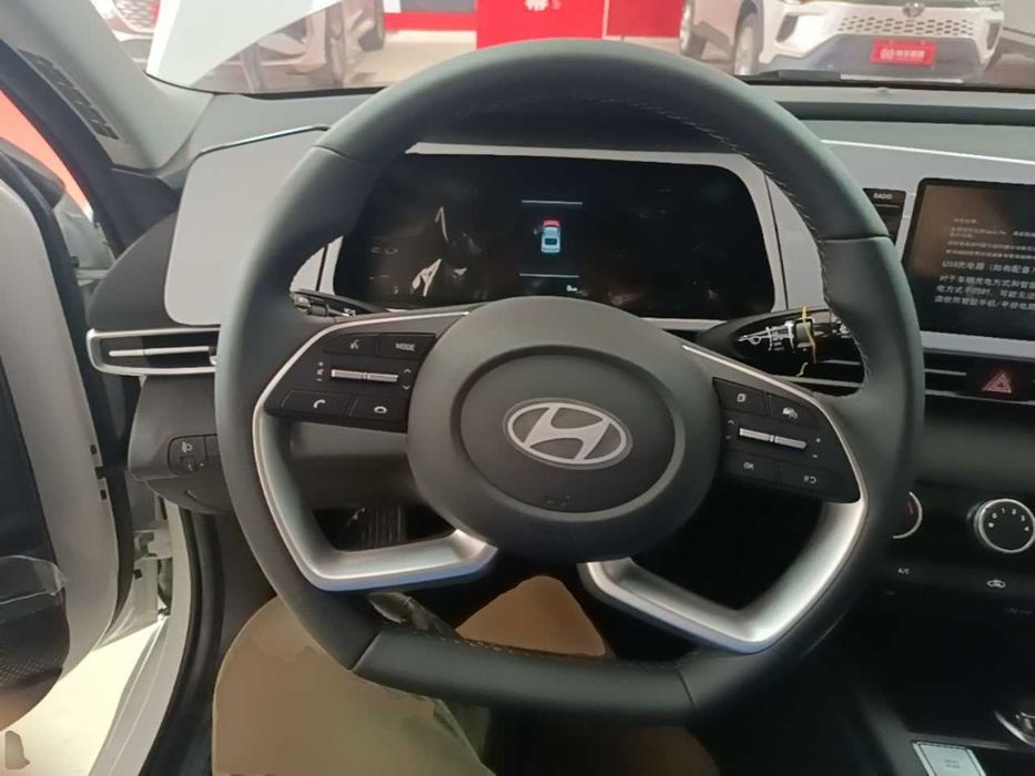 Hyundai Elantra 1.5L CVT GLX Elite Edition
