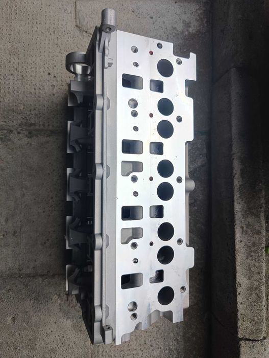 Цилиндрова глава за Audi Ауди VW Seat Сеат Skoda Шкода 2.0 TDI