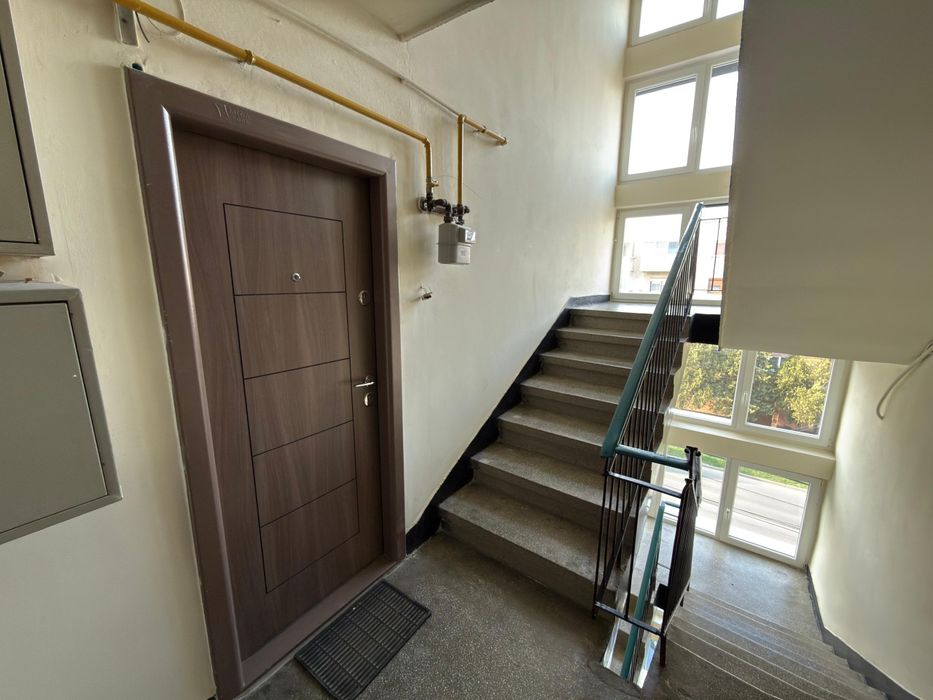 Vând apartament cu 2camere pe strada Păulești
