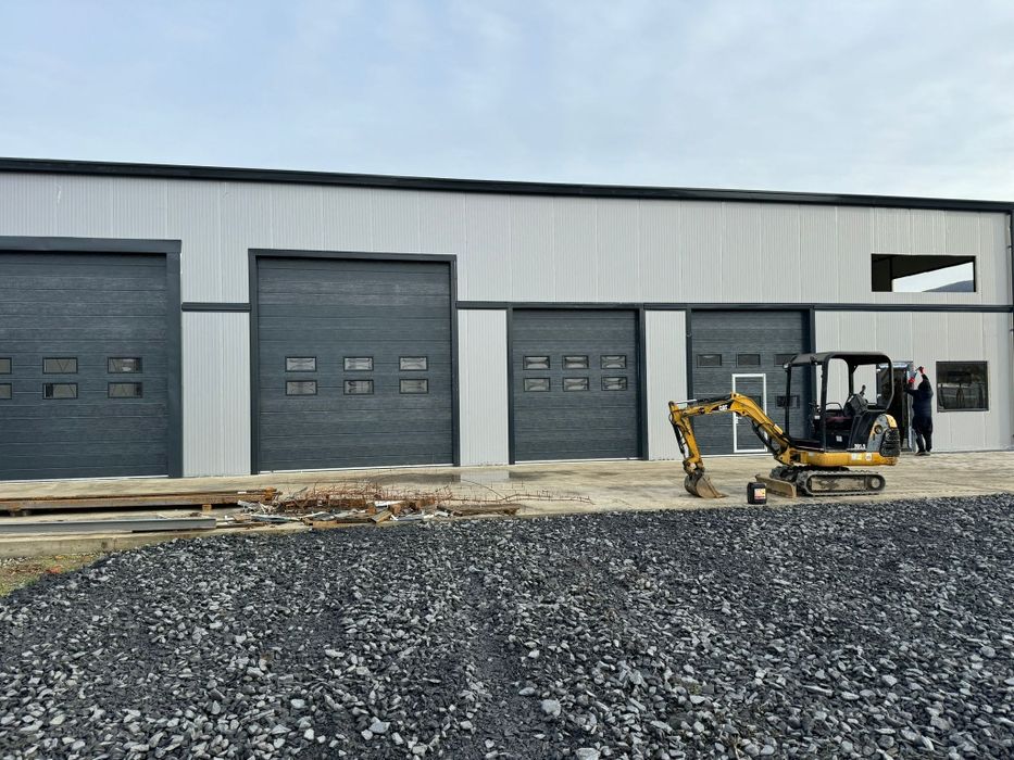 Usa secționala/ usa tip rulou/ usi de garaj/ poarta de gara/ usi