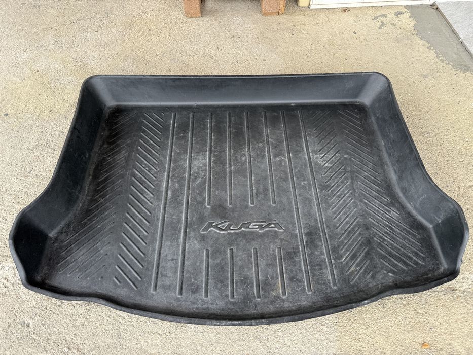ОРИГИНАЛНА Стелка В Багажник/Корито В Багажник за -FORD KUGA/ФОРД КУГА