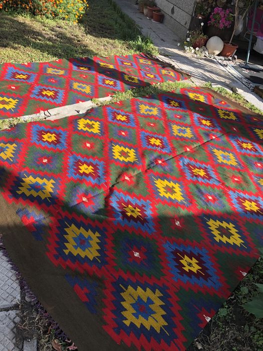 Тетевенски битов  килим и пътека