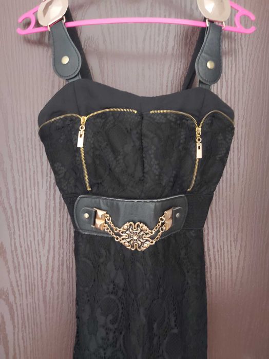 Дамска рокля от дантела